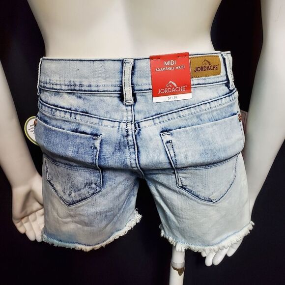 NWT Jordache Midi Fashion Shorts - Picture 4 of 5